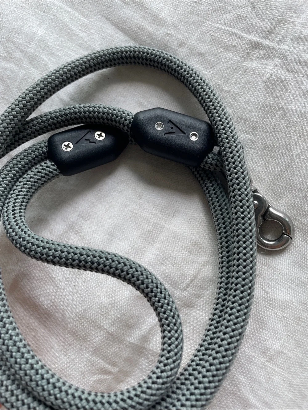 Atlas pet company - lifetime leash grey